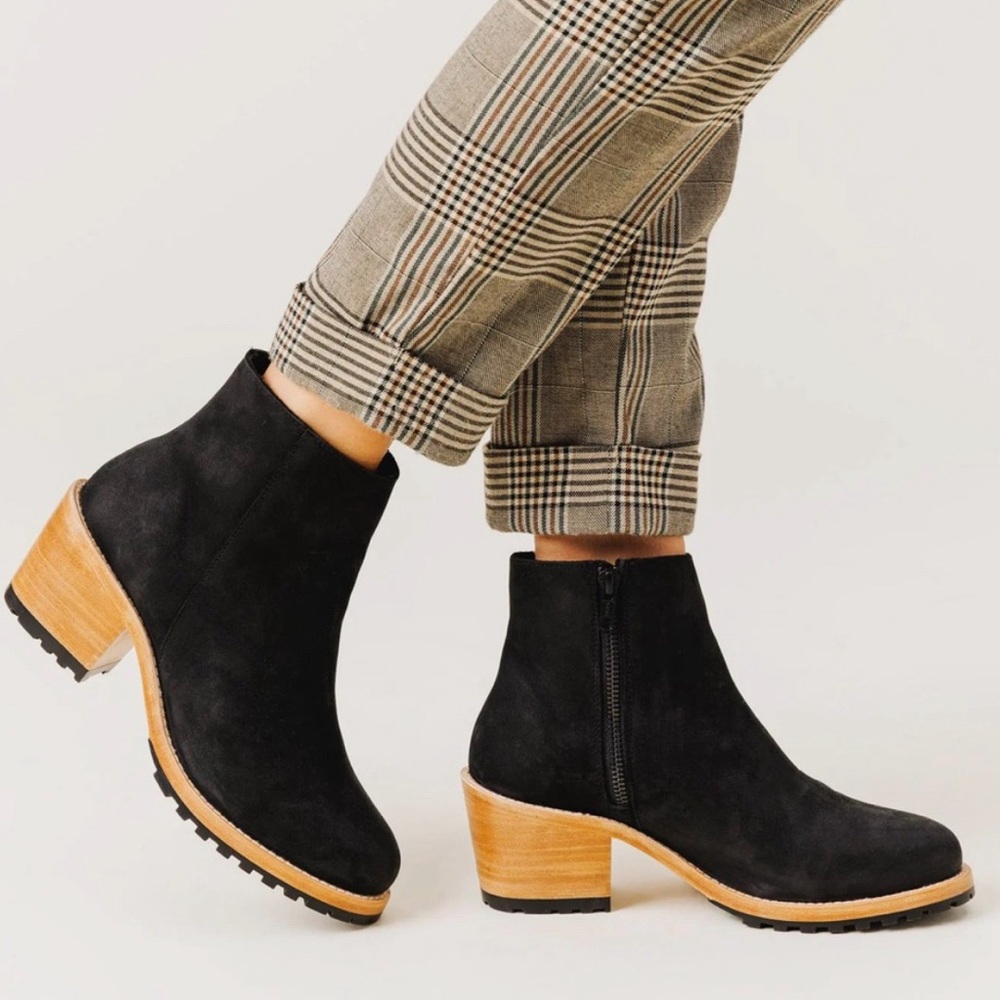 Portland Leather Patina ‘Almost Perfect' Ankle Bootie Shadow Black 7.5